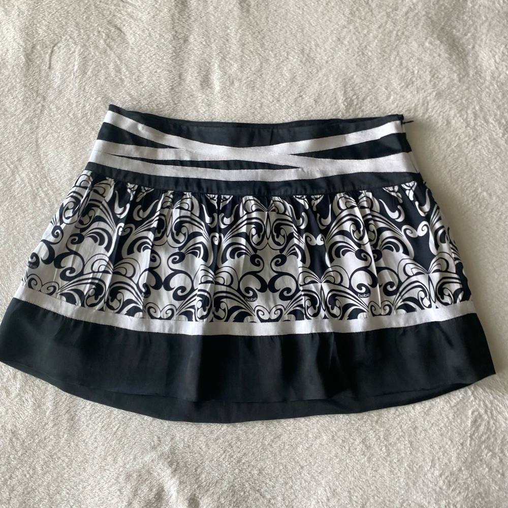 Bebe silk cotton miniskirt, size 8 - Picture 2 of 11